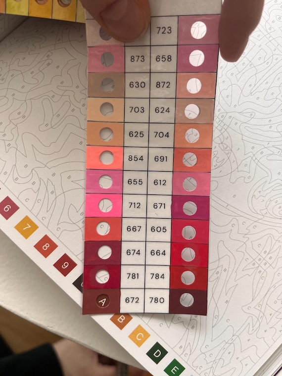 Guangna 168-piece Acrylic Paint Markers Colour-organised Swatch