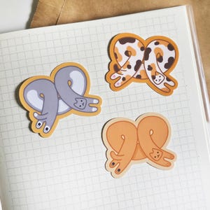 Sticker kat pretzel | Leuke grappige trendy lange kitty waterdichte vinylsticker