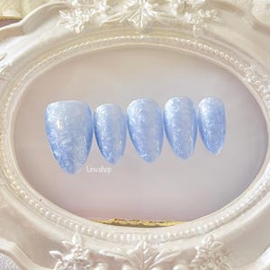 Pervenche Frost - Tourbillons faits main à presser sur les ongles
