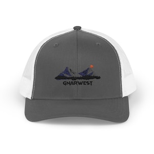 Berg Snapback Trucker Cap - Outdoor Abenteuer Hut, Wandermütze, Camping Geschenk, Naturliebhaber Baseballmütze, Traveller Accessoire