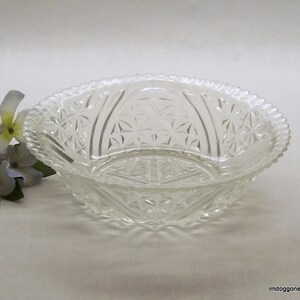 Vintage Anchor Hocking &#39;Stars & Bars&#39; Bowl, 8 Inch Scalloped Edge Bowl, Fluted Edge Glass Bowl, Antique Vegetable Bowl, Farm House Decor