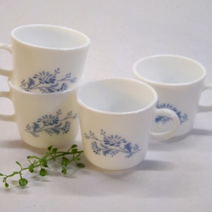Vintage Corning / Pyrex &#39;Colonial Mist&#39; Cups, White with Blue Flowers Set of Four (4) Cups, Corning Milk Glass Cups