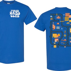 疲れたお父さんクラブのシャツ、かわいい疲れたお父さんクラブのTシャツ、お父さんの背中のマットで車で遊ぶロードカーレーストラックシャツ、父の日のギフト、お父さんへのギフト