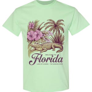 Florida Alligator Shirt – Vintage Gator Tee – Swamp Life Florida T-Shirt t – Funny Alligator Graphic Tee – Florida Souvenir Shirt