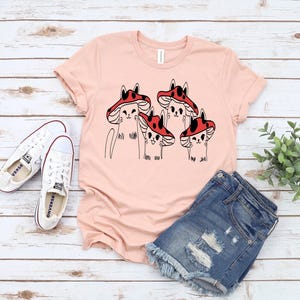 Mushroom Cat T-shirt, Cottage core Shirt, Mushroom Lover Tshirt, Gift for Cat Lovers, Countrycore, Mushroom Shirt,Gifts for Her