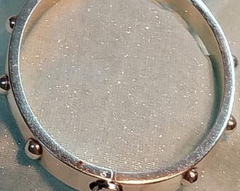 Brighton pretty hinged bracelet. Beautiful silver tone bracelet.