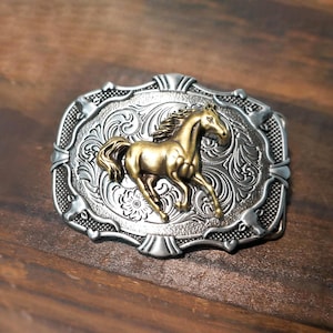 3D Horse Belt Buckle: Two-Tone Equestrian Cowboy Style