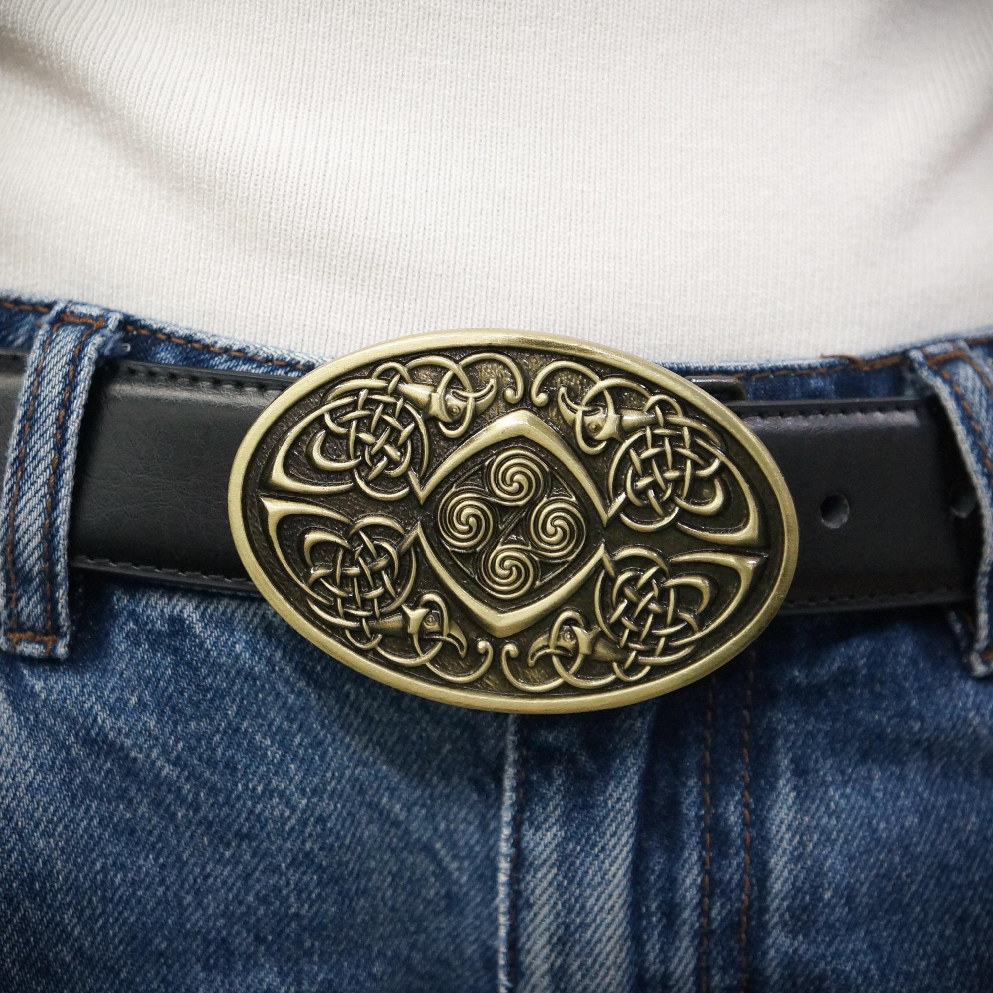 New Classic Vintage Bronze Plated Western Moon Wolf Oval Belt Buckle