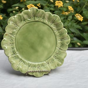 Vintage Cabbage Plate Holland Mold Green Cabbage Leaf