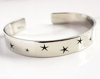 16th Birthday Gift . 18th Birthday Present Star Bracelet . 13th 16th 18th Birthday Gift for her . Birthday Jewelry . Gift for Teenage Girl