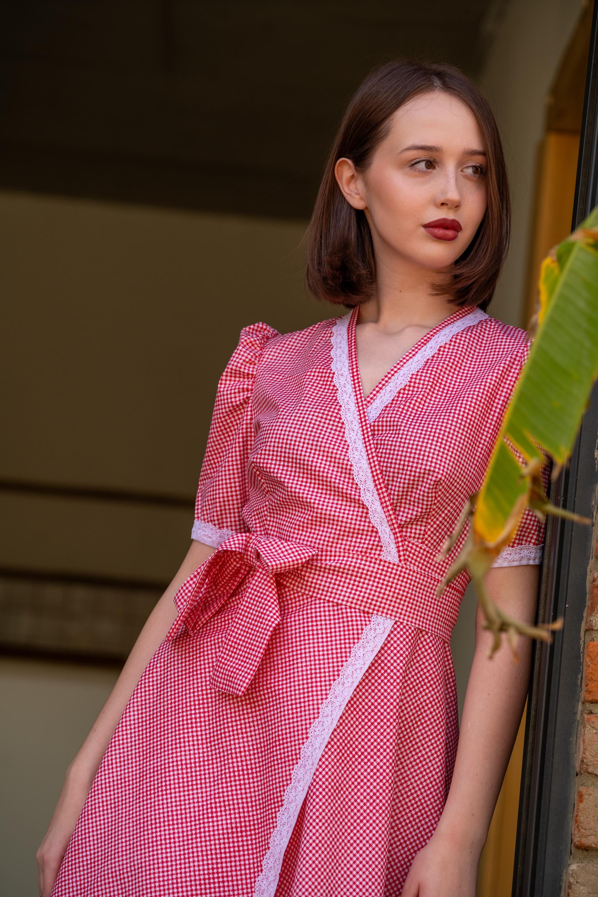 red gingham wrap dress boohoo Women's Textured Gingham Wrap Dress - Red