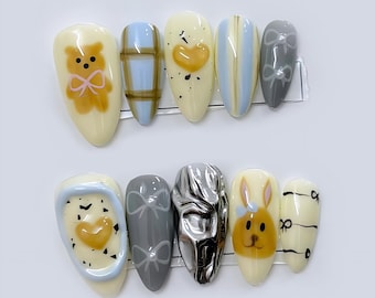 Süßer Pastel Teddybär - Häschen Nail Art - Wunderliche Presse auf den Nägeln mit Herzen, karierten und Chrom-Akzenten - Tiernägel - Sommernägel