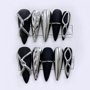 Edgy Black & Chrome 3D Nail Art - Futuristic Stiletto Press On Nails - Abstract Metallic Designs for a Bold Look - Silver Fantatic nails