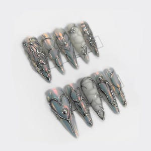 Iridescent Silver Chrome Press On Nails Liquid Metal False Nails Abstract Heart Glue On Nails Futuristic Unique Nail Set
