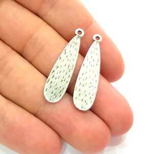 10 Drop Charms Antique Silver Plated Metal (34x8mm) G19104