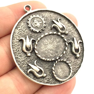 Antique Silver Plated Blank , Mountings  (20x15mm and 10mm Blank)  G5977