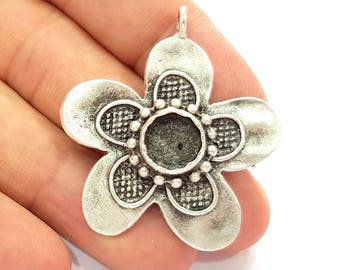 Silver Pendant Blank Bezel Base Setting Necklace Blank Resin Blank Mountings Antique Silver Plated Brass ( 10 mm blank )  G8360