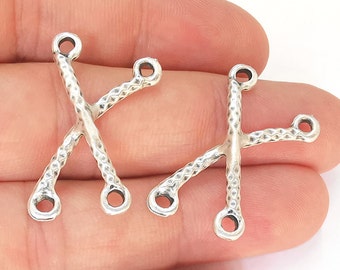 4 X Forme Cross Hammered Charms Connector Antique Silver Plated Charms (32x19mm) G23091