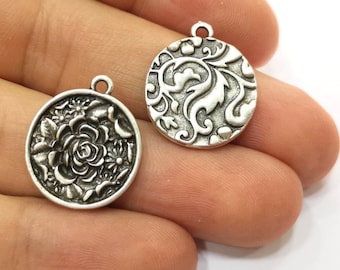 4 Flower Charms Double sided Antique Silver Plated Charms (21x18mm)  G18656