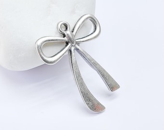 Bow Charm, Bow Tie Pendant, Ribbon Charms, Earring Charms, Dangle Pendant, Antique Silver Plated 32x24mm G36718