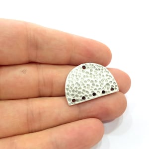 2 Hammered Semi Circle Charm Half Moon Connector Antique Silver Plated Metal (30x20 mm)  G15357