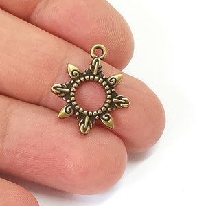 10 Sonnencharme Antik Bronze überzogene Reize (21 x 18 mm) G25383