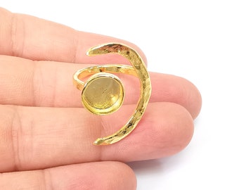 Gold Ring Crescent Setting, Moon Ring Blank, Resin Bezel, Celestial Ring Mounting, Epoxy Frame, Adjustable Antique Gold Plated 10mm G35619