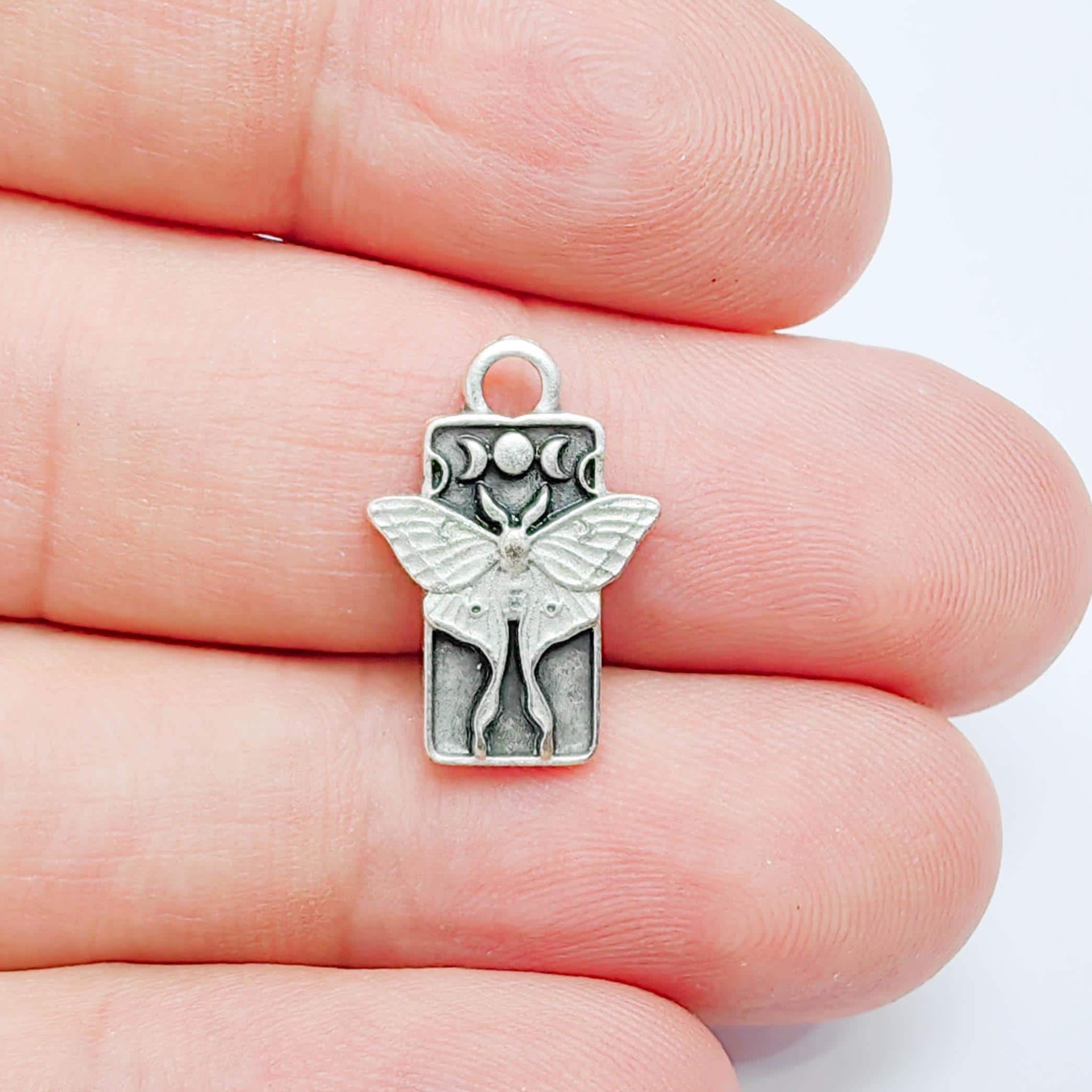 Luna Moth Charm Pendant, Moon Phase Design, Antique Silver Plated, 19x13mm, G38139
