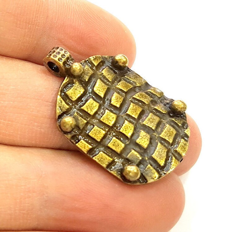 2 Antique Bronze Pendant Antique Bronze Medallion Pendant Etsy