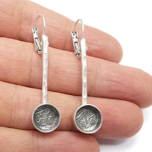 Hamrad örhängespinne Rund Blank Basinfattning Silver Resin Cabochon Inlägg Blanka Monteringar Antik Silvermässing (10 mm blank) G27178