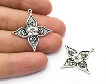 Silver Charms Antique Silver Plated Charms (34x32mm)  G18013