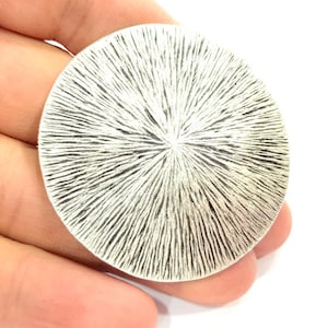 Silber Anhänger Tribal Anhänger Ethno Anhänger Medaillon Anhänger (51mm) Antik Silber überzogen G6424