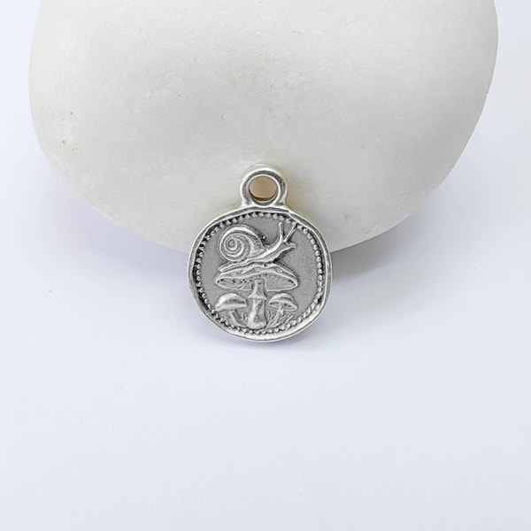 Mushroom and Snail Round Charm Pendant, Double Sided Nature, Antique Silver Plated, 16x13mm, G37966