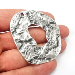 Organic Surface Charms Pendant (Double Sided) Antique Silver Plated Pendant (61x58mm) G27871