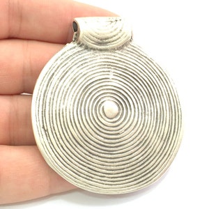 Antique Silver Pendants , Medallion (54mm) Antique Silver Plated Metal  G6016