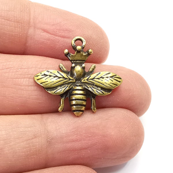 Queen Bee Charms Antique Bronze Plated Charm (25x23mm) G28032