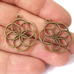 4 Kreise Blumencharme antike Bronze überzogene Reize (29 x 24 mm) G26008