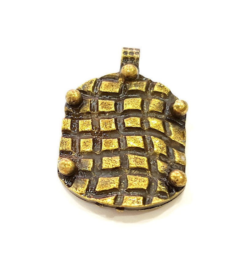 2 Antique Bronze Pendant Antique Bronze Medallion Pendant Etsy