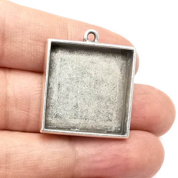 Square Pendant Blanks, Resin Bezel Bases, Mosaic Mountings, Dry flower Frame, Polymer Clay base, Antique Silver Plated (25mm) G33323