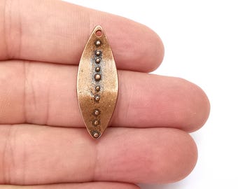 Dijes colgantes de hoja de cobre, dijes bohemios, dijes rústicos, dijes para pendientes, colgantes de cobre, piezas de collar, chapado en cobre antiguo, 33 x 12 mm, G36345