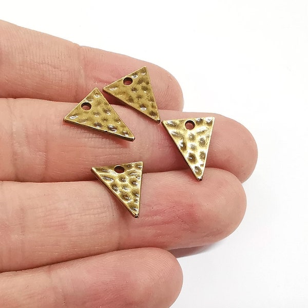 10 Hammered triangle charms Antique bronze plated charms (15x12mm) G24042