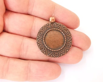 2 Leaves frame pendant blank Antique copper plated pendant (36x31mm) (18mm Blank Size)  G23574