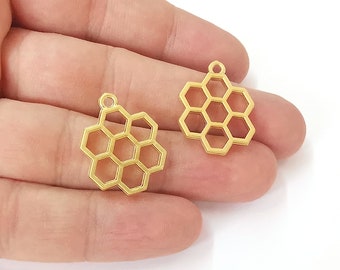 2 Honeycomb charms Gold plated charm (25x19mm) G23853