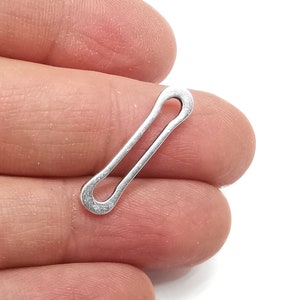 Zawieszki owalne, pozłacane, antyczne, posrebrzane (26 x 6 mm) G27369