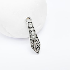Silver Dangle Boho Charm, Earring Charms, Vintage Style Charms, Dangle Bracelet Charms, Necklace Parts, Antique Silver Plated 28x7mm G36611