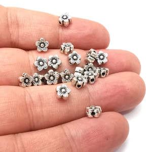 Flower Beads Antique Silver Plated Metal Beads (7mm)  G34187