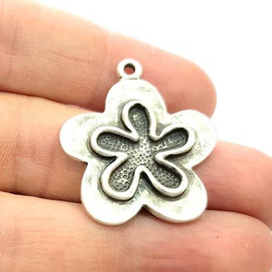 2 Flower Charm Silver Charms Antique Silver Plated Metal (30mm) G14602