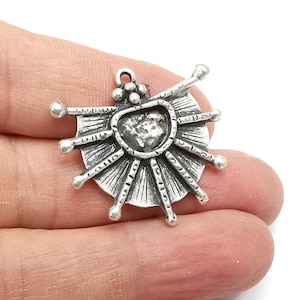 Antique Silver Charms, Antique Silver Plated Pendant (35x31mm)(11x8mm Blank)  G33450