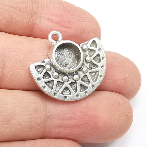 Antique Silver Charms Pendant Bezel, Resin Blank, inlay Mounting, Mosaic Frame Cabochon Base, Antique Silver Plated (8mm) G29153