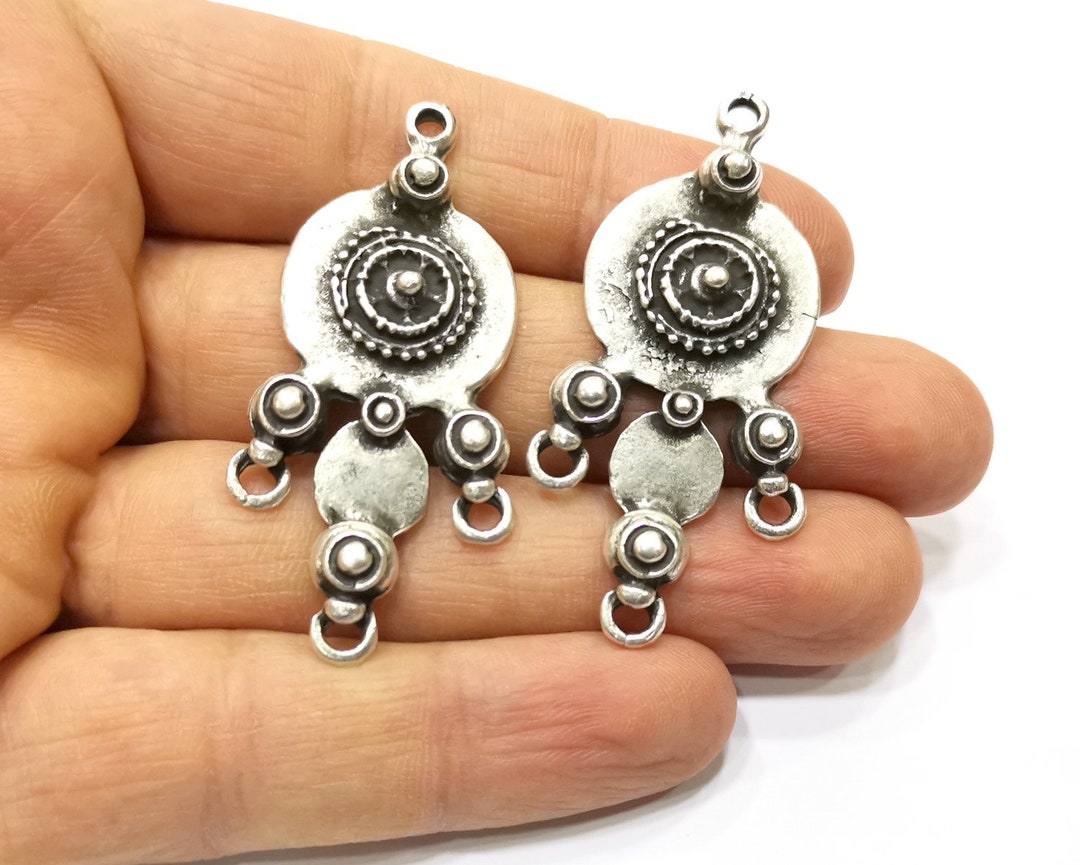 注目のブランド Silver Antique Charms Silver 2 Plated (54x26mm Charms 武具